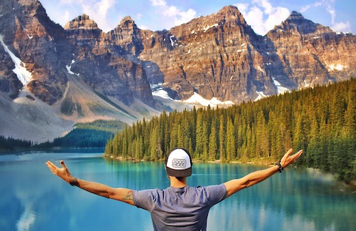 Journeying the Modern Arctic: Rethinking Travel in a Rapidly Changing North